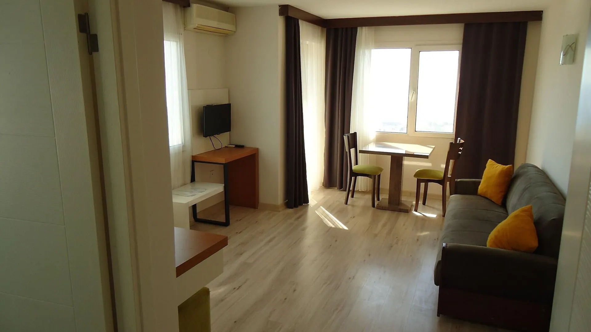 Baris Suite Hotel Kusadası