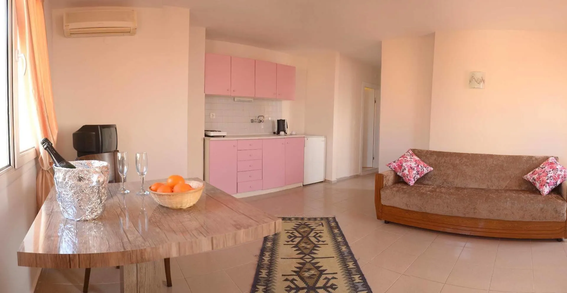 Baris Suite Hotel Kusadasi